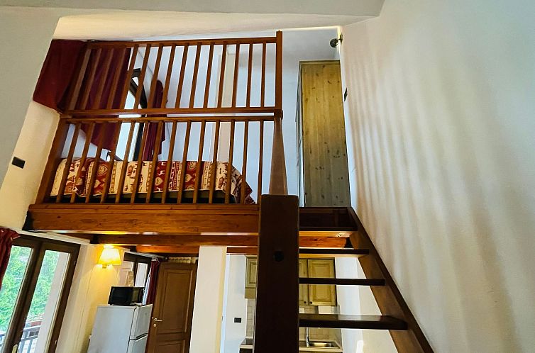 Appartement Zwei-Zimmer-Wohnung im Dachgeschoss 5 p. l. Vill