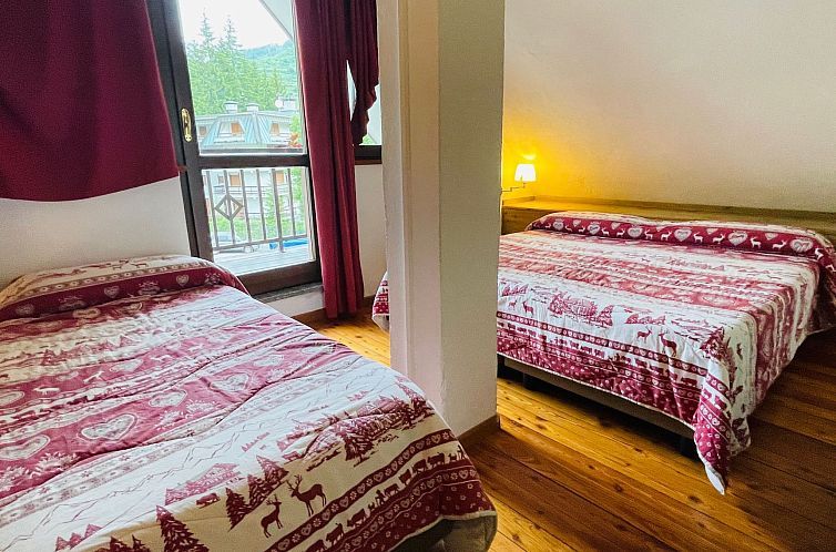 Appartement Zwei-Zimmer-Wohnung im Dachgeschoss 5 p. l. Vill