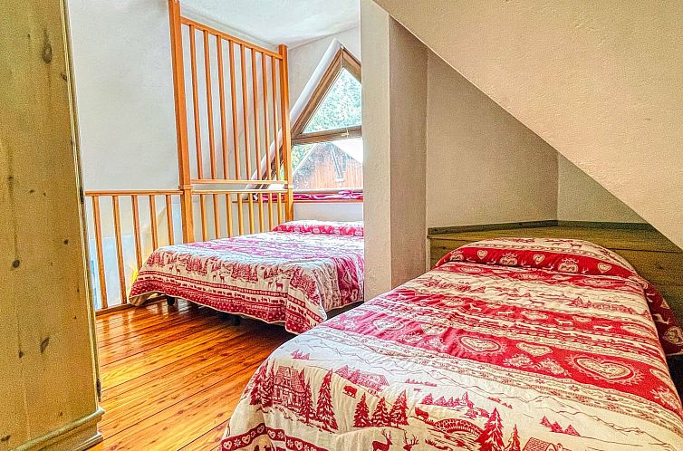 Appartement Zwei-Zimmer-Wohnung im Dachgeschoss 5 p. l. Vill