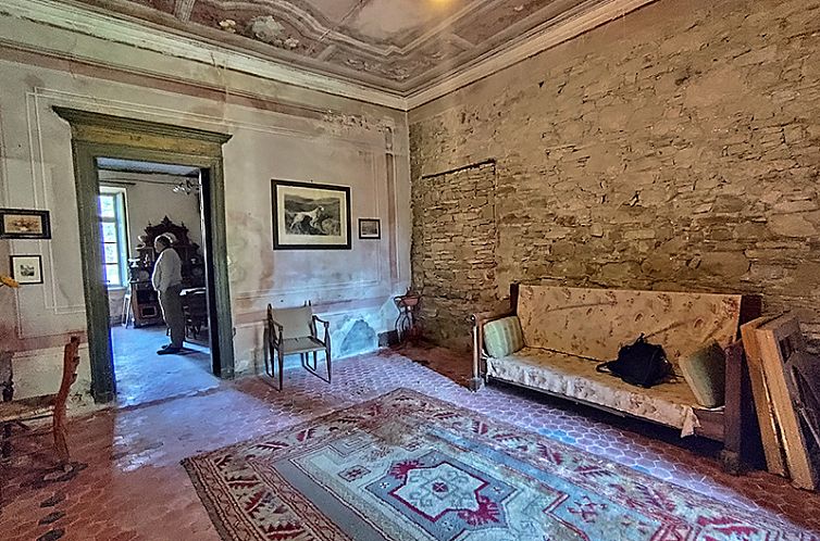 Vrijstaande woning in Monesiglio