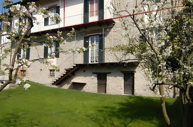 Suite in Canonica