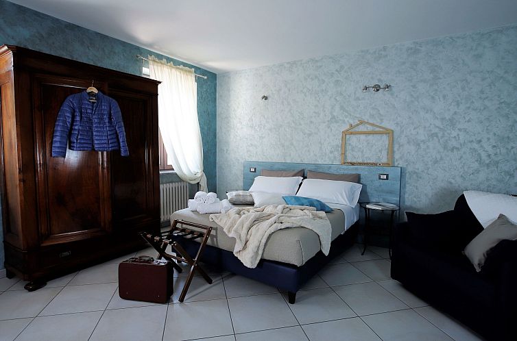 Appartement 'Specchi d'Acqua' mit Pool