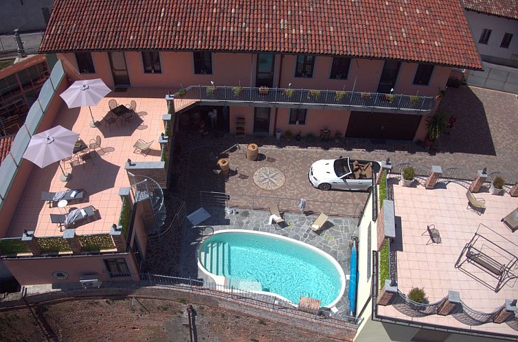 Appartement 'Specchi d'Acqua' mit Pool
