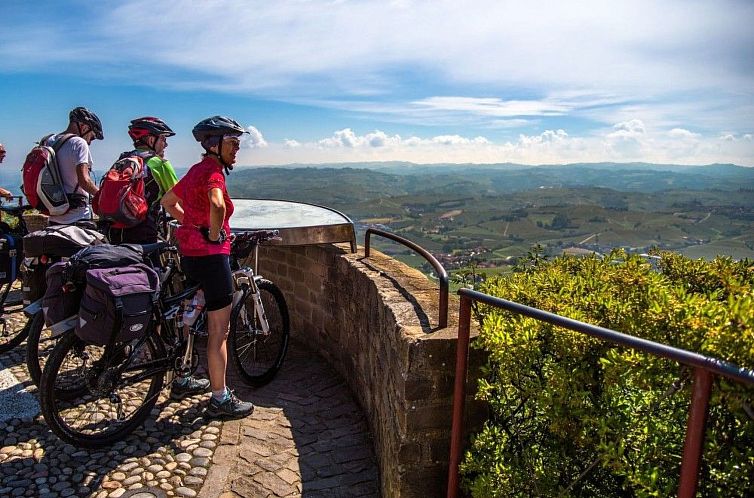 Appartement 'Specchi d'Acqua' mit Pool