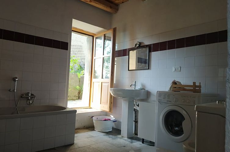 Huisje in MONTEBRACCO, BARGE