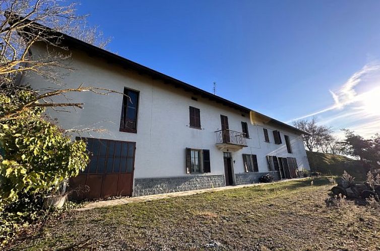 Vrijstaande woning in Montabone