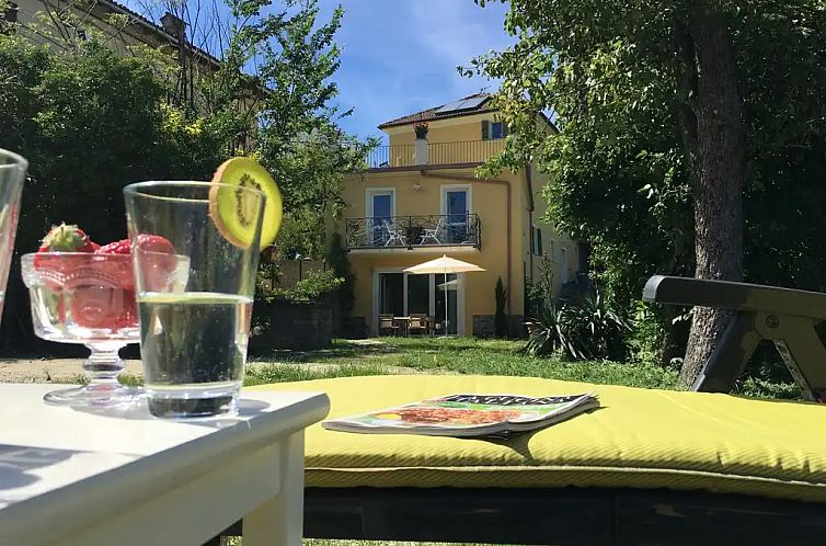 Casa Caroline: 1e verd.+ ruim balkon