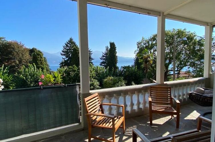 Vrijstaande woning in Oggebbio