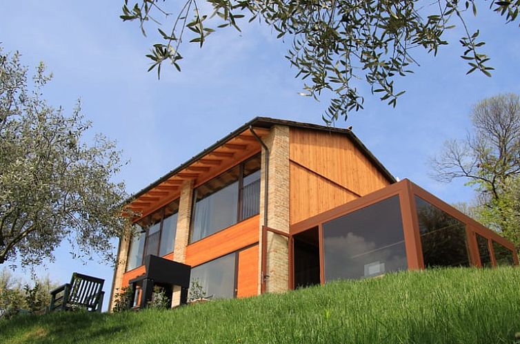 Geniet van de serene omgeving van het Huisje in Volpago del Montello, een prachtig vakantiehuis in Veneto, Italie.