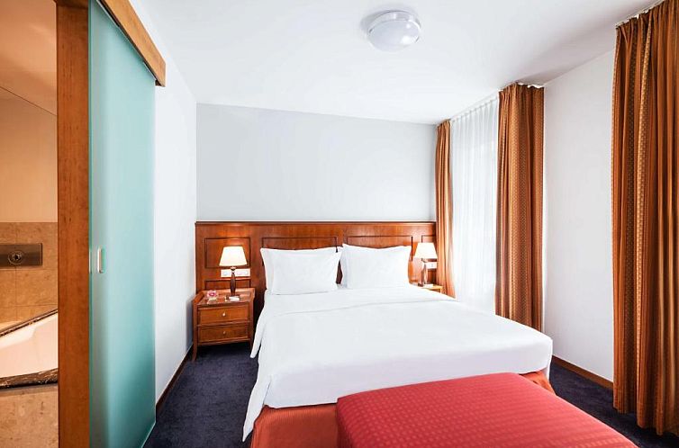 Lindner Hotel & Residence Main Plaza