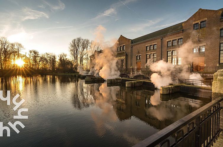 Sfeervol en ruim ingericht 10 persoons vakantiehuis aan het