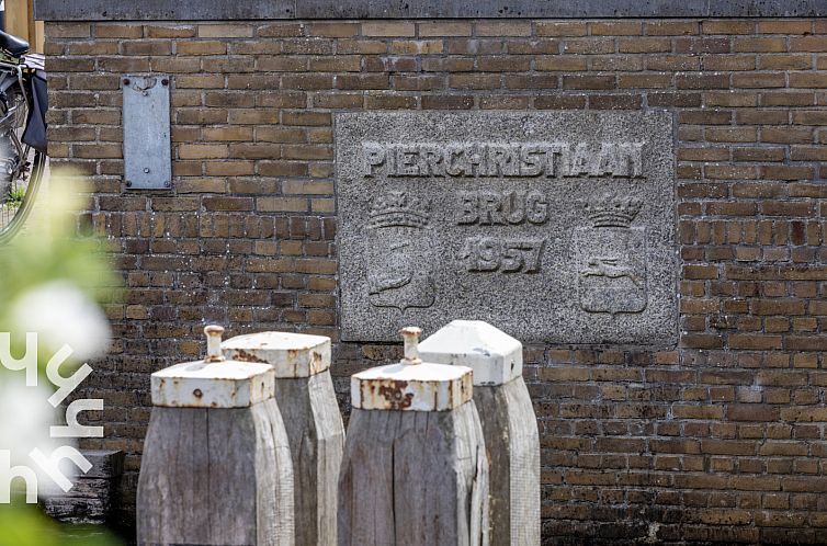 Sfeervol en ruim ingericht 10 persoons vakantiehuis aan het