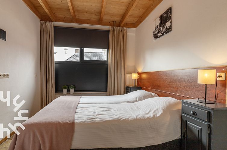 Sfeervol en ruim ingericht 10 persoons vakantiehuis aan het