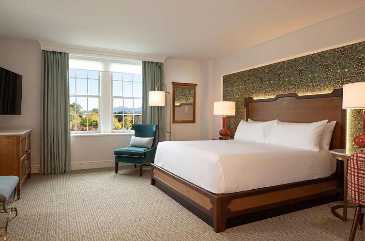 Hotel Roanoke & Conference Center, Curio Collection by Hilto