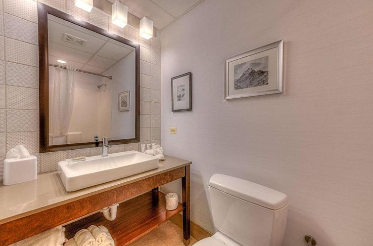Country Inn & Suites by Radisson, Crystal Lake, IL