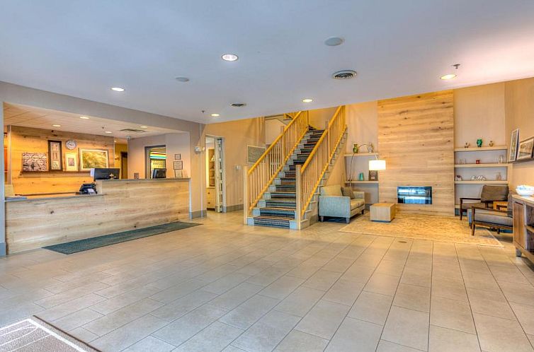 Country Inn & Suites by Radisson, Crystal Lake, IL