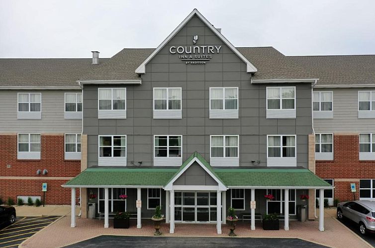 Country Inn & Suites by Radisson, Crystal Lake, IL