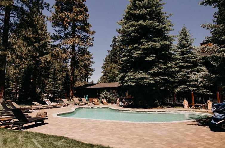 FivePine Lodge