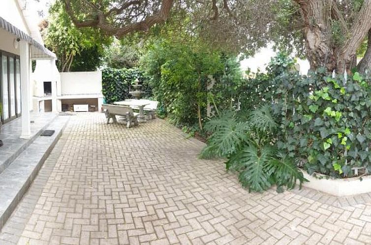 MeTime Guesthouse & Self catering