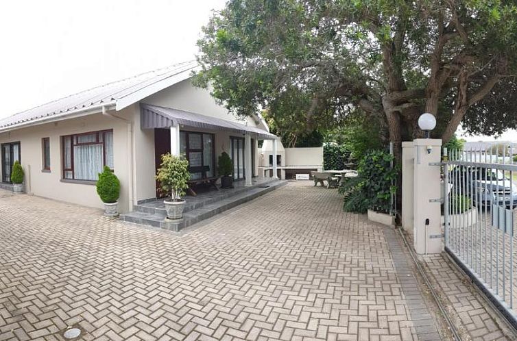 MeTime Guesthouse & Self catering