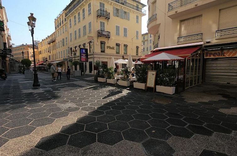 Royal Promenade