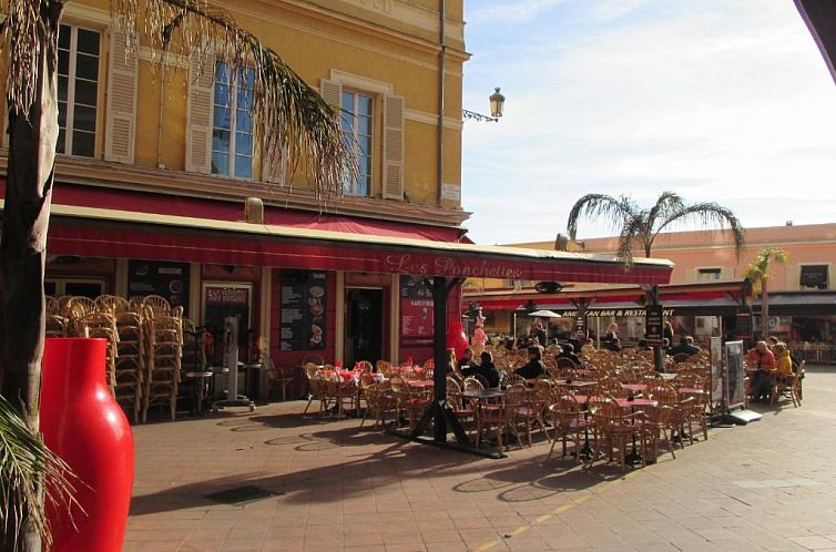 Nice Studio Old Town Sea Side