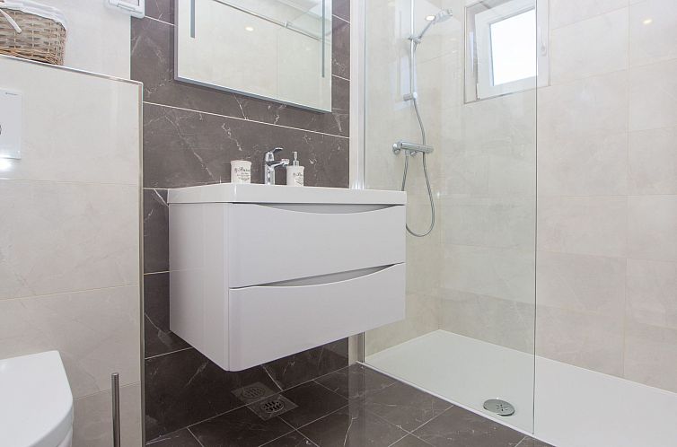 Appartement Komfortable Ferienwohnung mit Terrasse und Garte