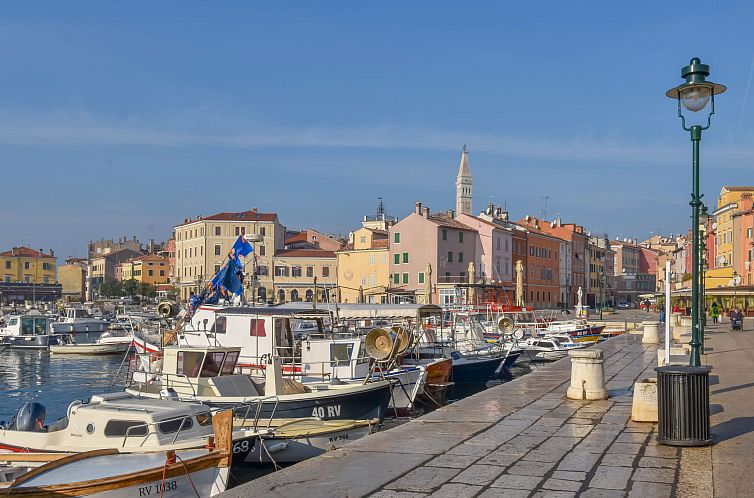 Appartement Appartement in Rovinj mit Grill, Terrasse und Ga