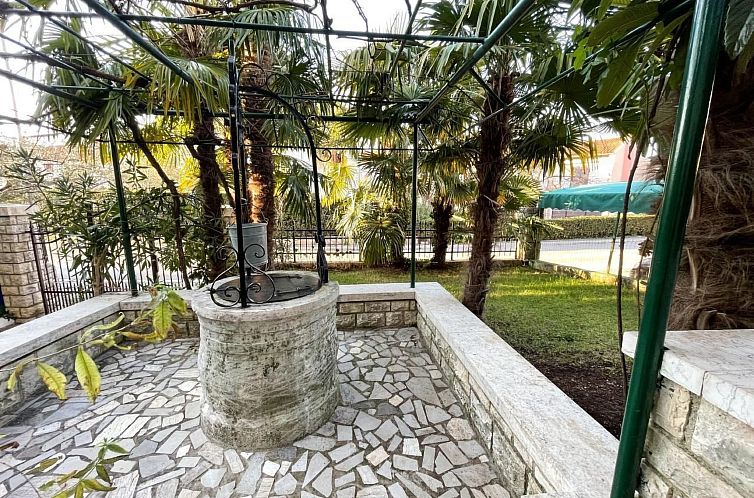 Appartement Wohnung in Rovinj mit Garten, Terrasse und Grill