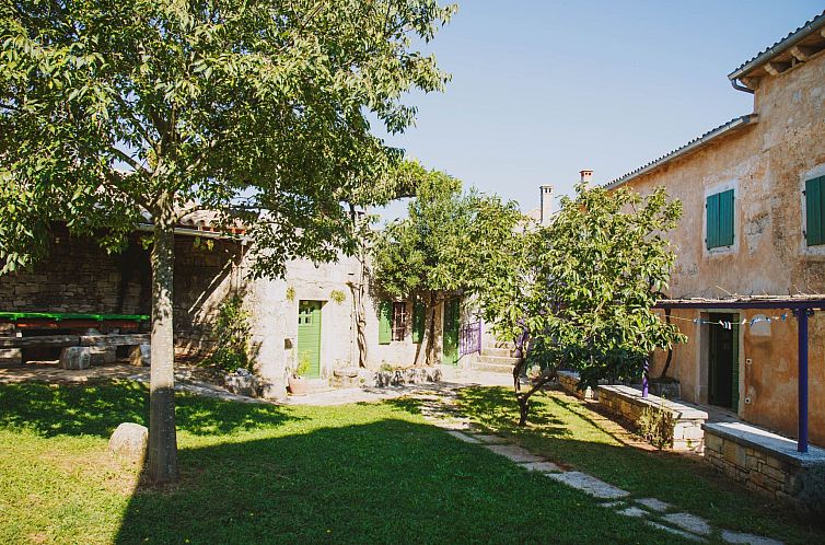 Appartement Helle Ferienwohnung in Karlovići mit Garten, Gr