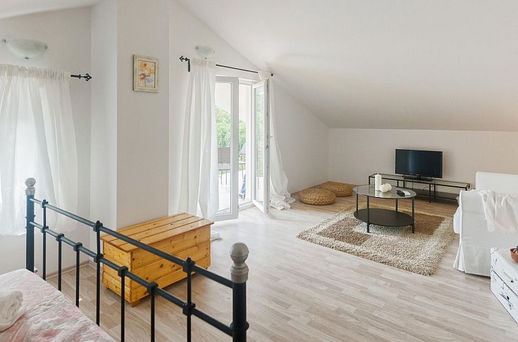 Vakantiehuis Villa "Pistine" mit Garten, Grill und Terrasse