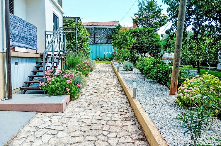 Appartement Anwesen "Krasno" mit Terrasse