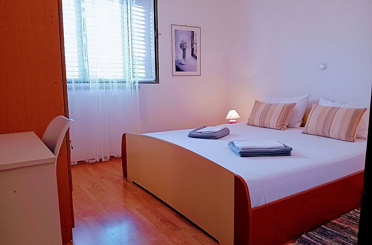 Appartement Anwesen "Krasno" mit Terrasse