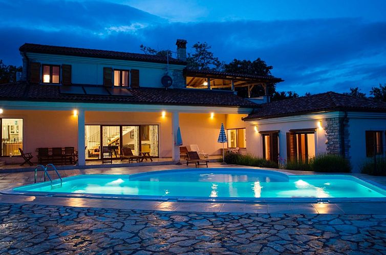 Vakantiehuis Arton Villa mit beheiztem Pool, in Istrien
