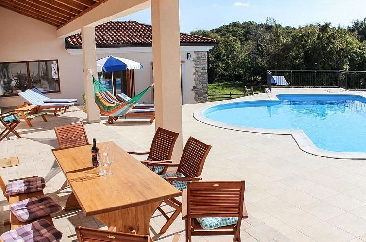 Vakantiehuis Arton Villa mit beheiztem Pool, in Istrien