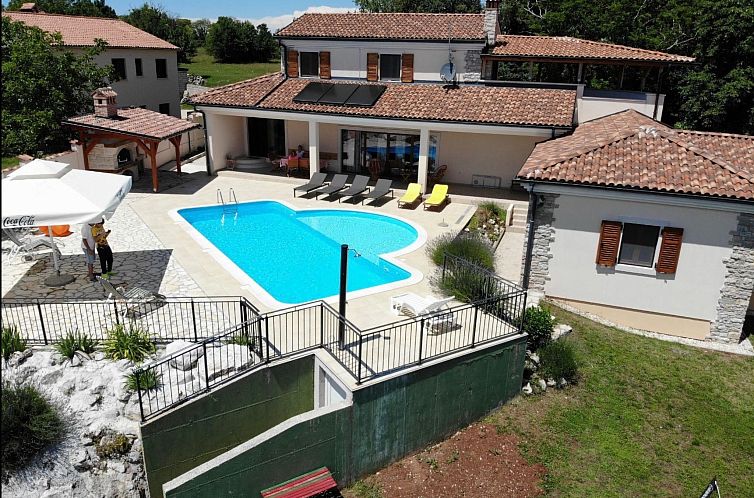 Vakantiehuis Arton Villa mit beheiztem Pool, in Istrien