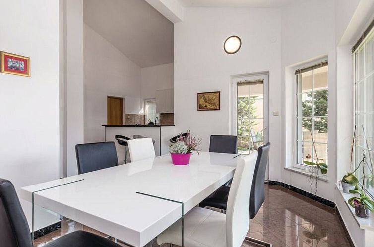 Vakantiehuis Holiday Home Antonija with Private pool