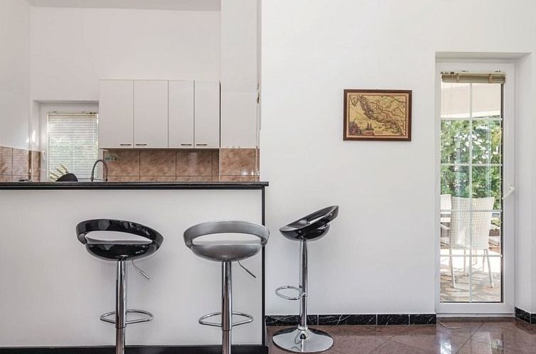 Vakantiehuis Holiday Home Antonija with Private pool
