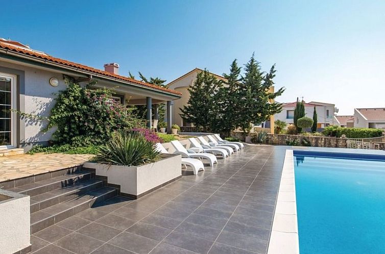 Vakantiehuis Holiday Home Antonija with Private pool