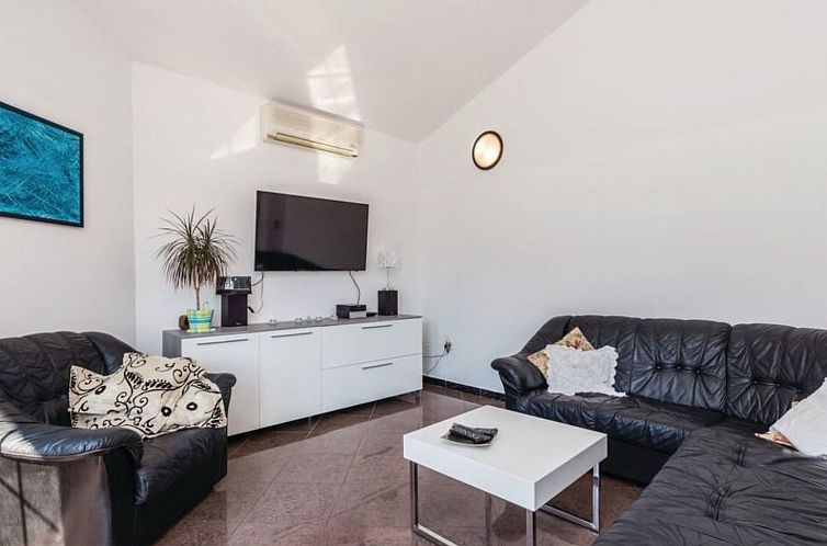 Vakantiehuis Holiday Home Antonija with Private pool