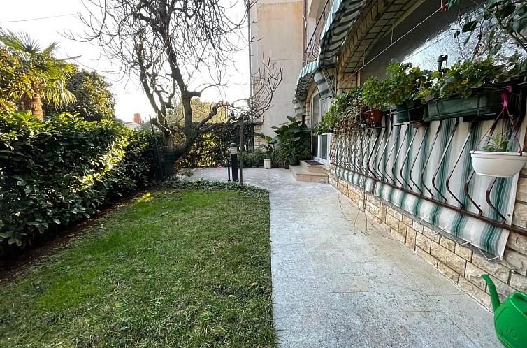 Appartement Appartement in Rovinj mit Terrasse, Grill und Ga