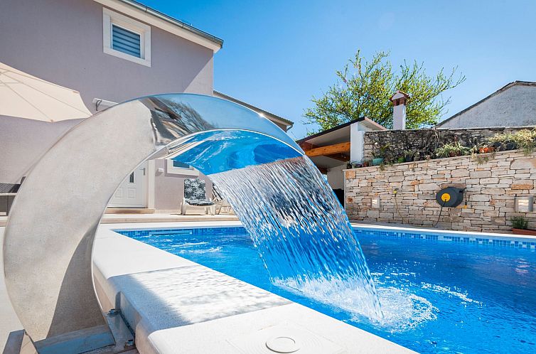 Vakantiehuis Neues Ferienhaus Nina in der Nähe von Rovinj