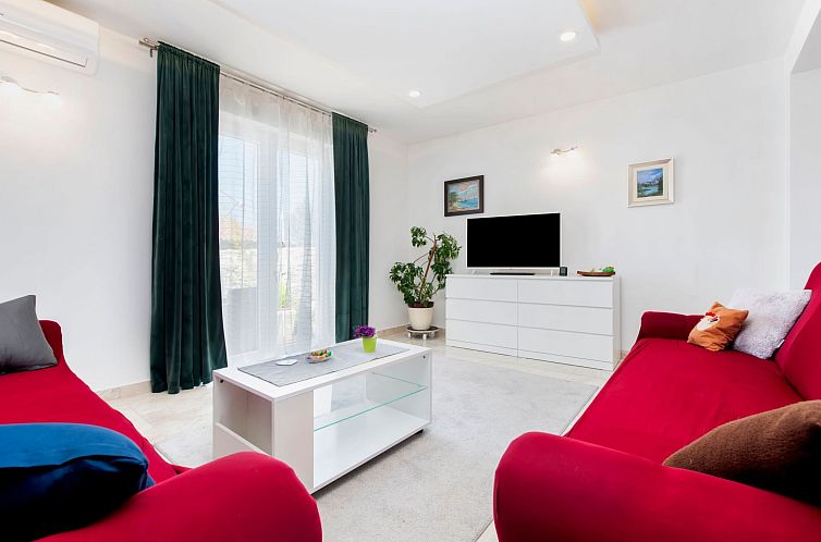 Vakantiehuis Neues Ferienhaus Nina in der Nähe von Rovinj