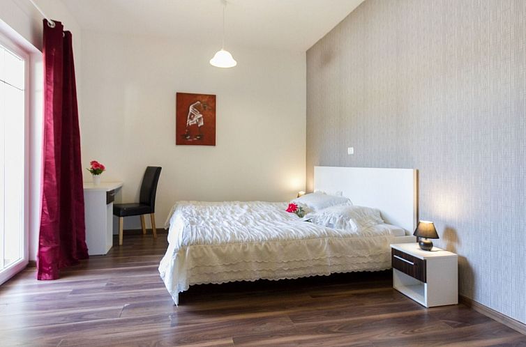 Vakantiehuis Wunderschönes Ferienhaus in Cere mit Privatem 