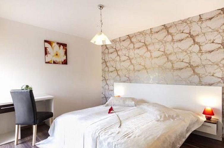 Vakantiehuis Wunderschönes Ferienhaus in Cere mit Privatem 