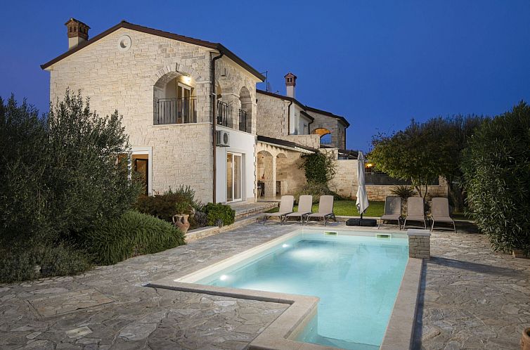 Vakantiehuis Villa Mason mit beheiztem Pool und Mini-Wellnes