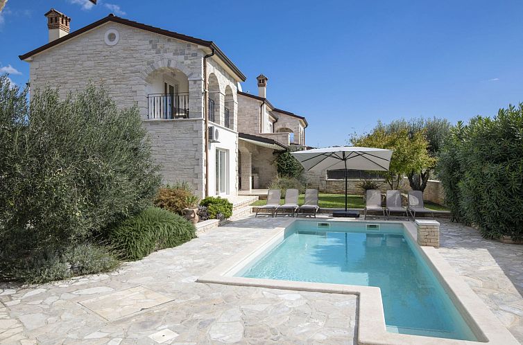 Vakantiehuis Villa Mason mit beheiztem Pool und Mini-Wellnes