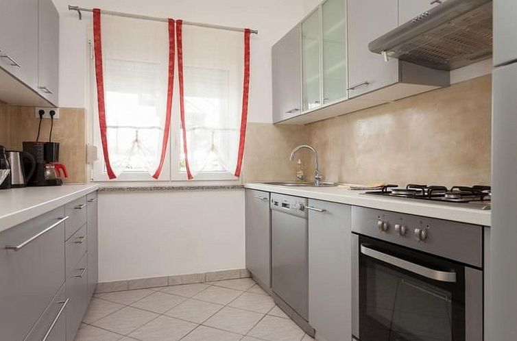 Vakantiehuis in Rovinj mit Großer Terrasse