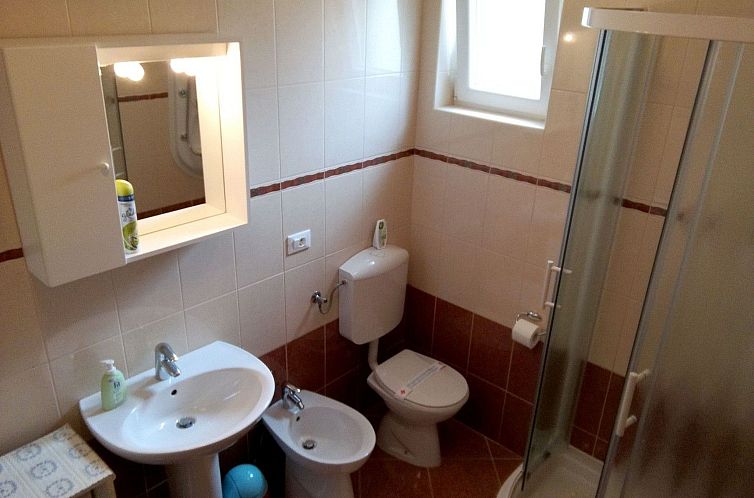 Appartement "Gemütlicher Garten" mit Terrasse