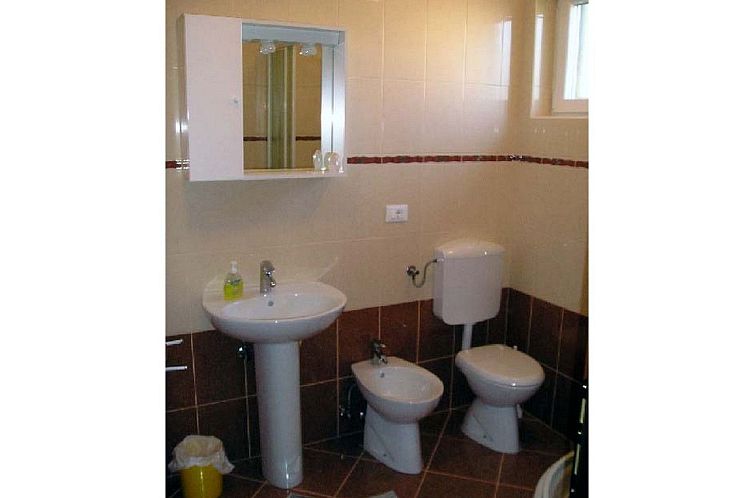 Appartement "Gemütlicher Garten" mit Terrasse